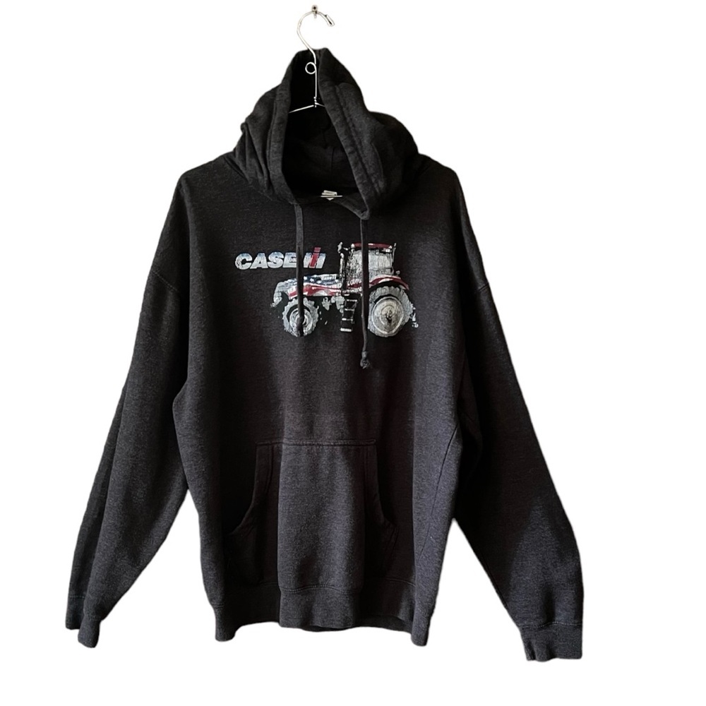 Case IH Hooded Graphic Charcoal Gray Sweatshirt.  Men’s size Large.